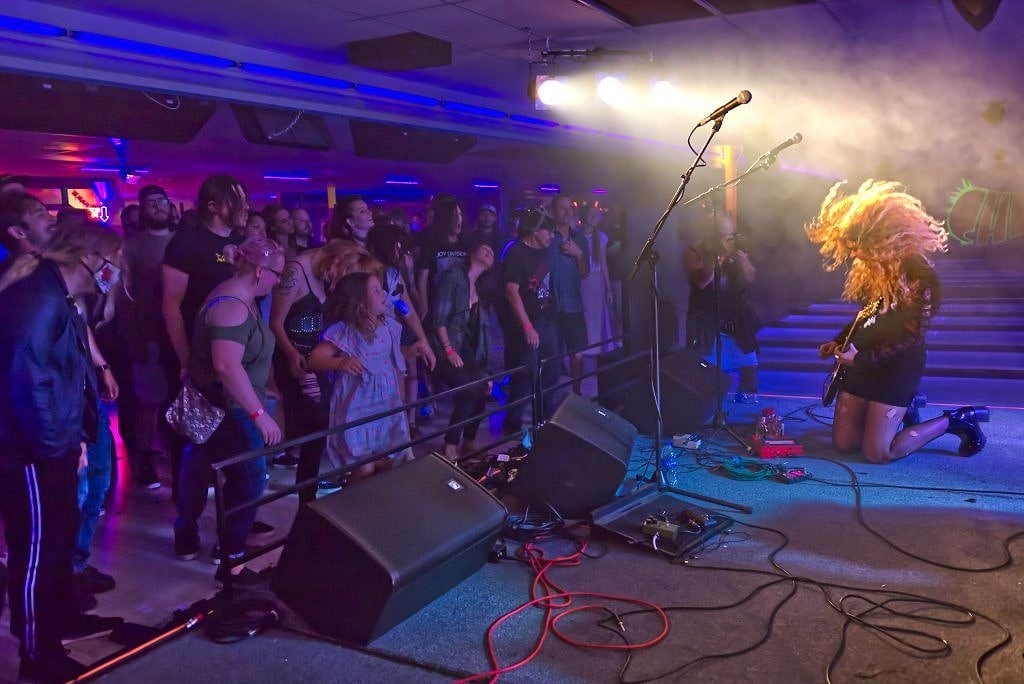 830 North - Live Music, Bowling, Arcade