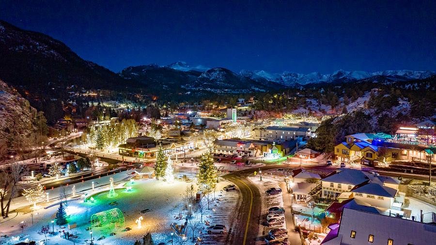 Holiday Lights Driving Tour - Estes Park