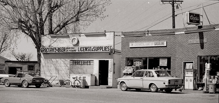 Young's Service Station - 1973